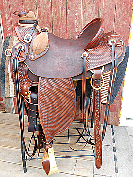 Wade Mule Saddle